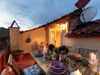 Apartment in Lucca with Rooftop Views - Lucca - 3
