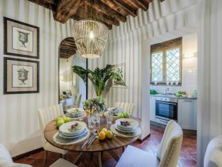 Apartment in Lucca near Cobblestone Streets - Lucca - 5