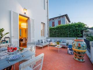 Villa in Lucca near Historic Walls - Lucca - 2