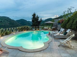 Farmhouse in Tuscany near Lucca with Pool - Camaiore - 4