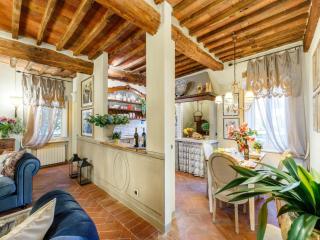 Apartment in Lucca near Historic City Walls - Lucca - 2