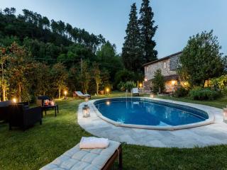 Farmhouse near Lucca with Tuscan Views - - 0