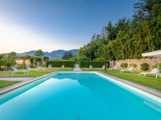 Luxury Villa with Pool in Lucca - Capannori - 1