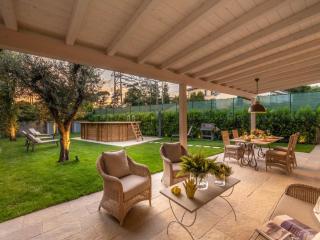 Villa near Lucca with Pool and Sauna - Lucca - 3