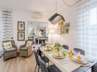 Apartment in Lucca with Terrace Views - 1