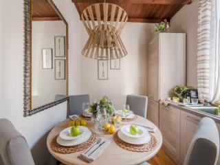 Bright Apartment in Lucca Art District - 3
