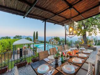 Farmhouse Tuscany with Pool and Vineyard Views - Lucca - 6