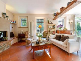 Farmhouse in Lucca with Private Pool - Capannori - 2