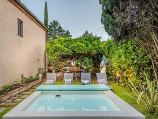 Farmhouse in Lucca with Jacuzzi Garden - Lucca - 8