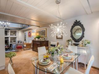 Farmhouse in Lucca with Jacuzzi Garden - Lucca - 2