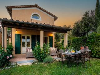 Villa in Monte San Quirico with Private Garden - Cappella - 5