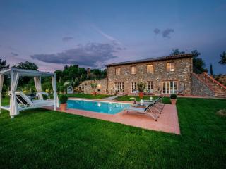Villa in Lucca with Pool and Scenic Views - Montecarlo - 4