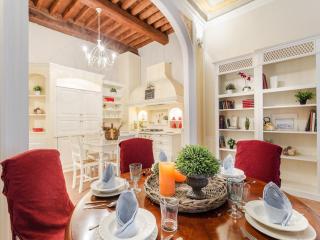 Apartment in Lucca near Cathedral & Guinigi Tower - 3