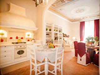 Apartment in Lucca near Cathedral & Guinigi Tower - Lucca - 7