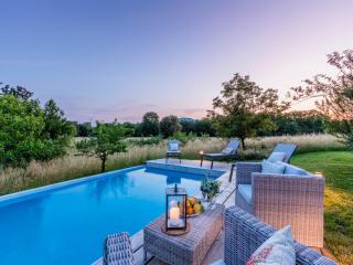 Villa in Tuscany with Private Pool & Views - Orentano - 4