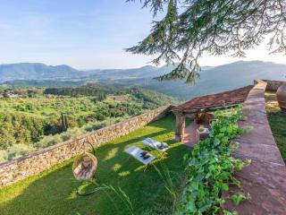Scenic villa in Lucca with pool - 4