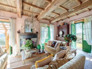 Villa in Tuscany with Infinity Pool and Views - Lucca - 4