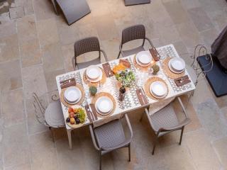 Apartment in Lucca with Private Courtyard - 7