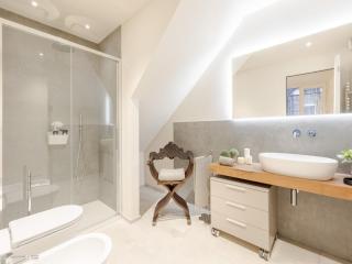 Apartment in Lucca with Private Courtyard - Lucca - 3