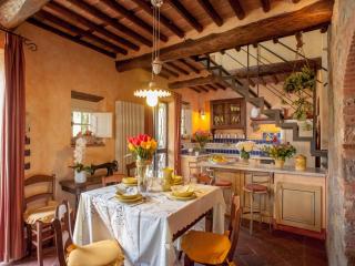 Villa in Lucca with Pool near Tuscan Coast - Aquilea - 1