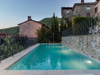 Palace near Lucca with Infinity Pool - Pescaglia - 1