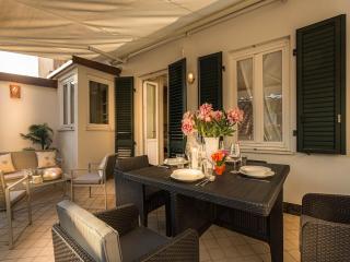 Apartment in Lucca with Private Terrace - Lucca - 5