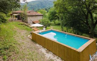 Awesome Home In Castelnuovo Val Di Cec - 9