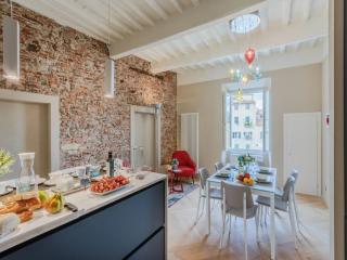 Apartment in Lucca near Piazza Anfiteatro - Lucca - 0
