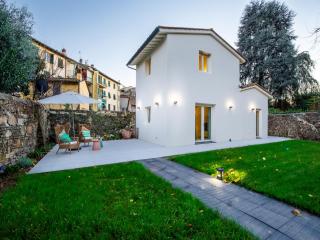 Villa in Tuscany with Winery & Vineyard Views - Lucca - 9