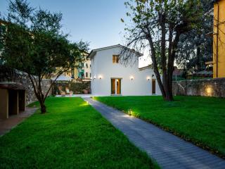 Villa in Tuscany with Winery & Vineyard Views - Lucca - 0