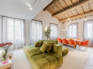 Penthouse in Lucca with Roman Theater Views - Lucca - 0