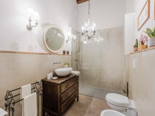 Villa in Tuscany with Winery and Vineyard Views - Lucca - 3