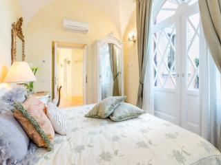 Apartment in Lucca with Private Garden - Lucca - 2