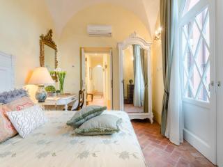 Apartment in Lucca with Private Garden - Lucca - 5