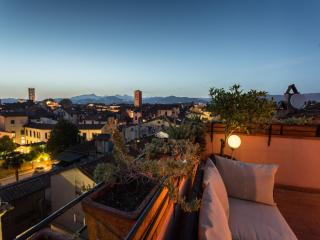 Penthouse in Lucca with Terrace Views - Lucca - 2