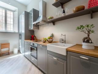 Apartment in Lucca near Piazza Napoleone - Lucca - 2