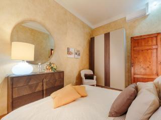 Apartment in Lucca near San Michele Cathedral - Lucca - 4