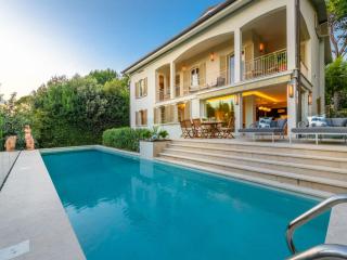 Villa in Tuscany with Panoramic Pool - Lucca - 8