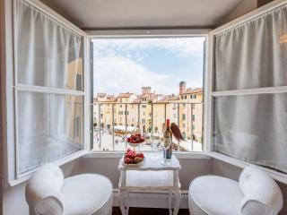 Apartment in Lucca with Piazza Views - Lucca - 6