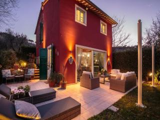 Farmhouse in Lucca with Pool and Jacuzzi - Capannori - 4