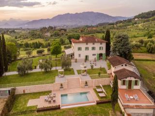 Farmhouse in Tuscany with Infinity Pool - Montecarlo - 0
