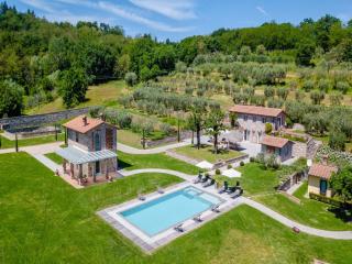 Farmhouse in Lucca with Infinity Pool - San Ginese - 6