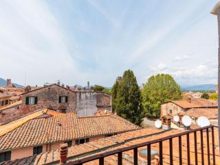 Apartment in Lucca s Medieval Tower - Lucca - 9