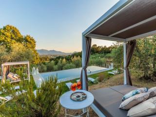 Tuscan Farmhouse with Stunning Views - Capannori - 0