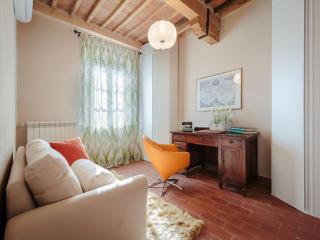 Villa in Marlia with Pool near Lucca - 1