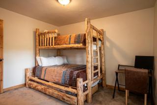 3BR Mountain Retreat in the Heart of Winter Park with Private Hot Tub - 5