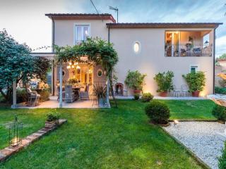 Farmhouse in Montecarlo with Private Pool - Montecarlo - 7