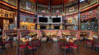 Golden Nugget Hotel & Casino - 8