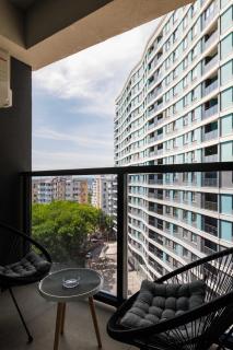 Luxurious Sunrise-View Apartment with Balcony - GrandStay Apartments - Chişinău - 8