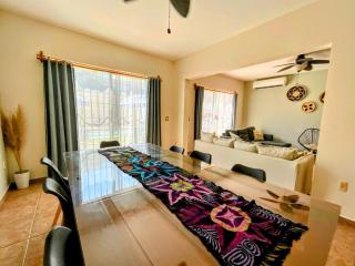 Padrisima Casa con Alberca Privada para 18 a 20 Personas - Mazatlán - 2